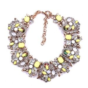 NWT AVA Statement Bib Necklace in Gold - Yellow